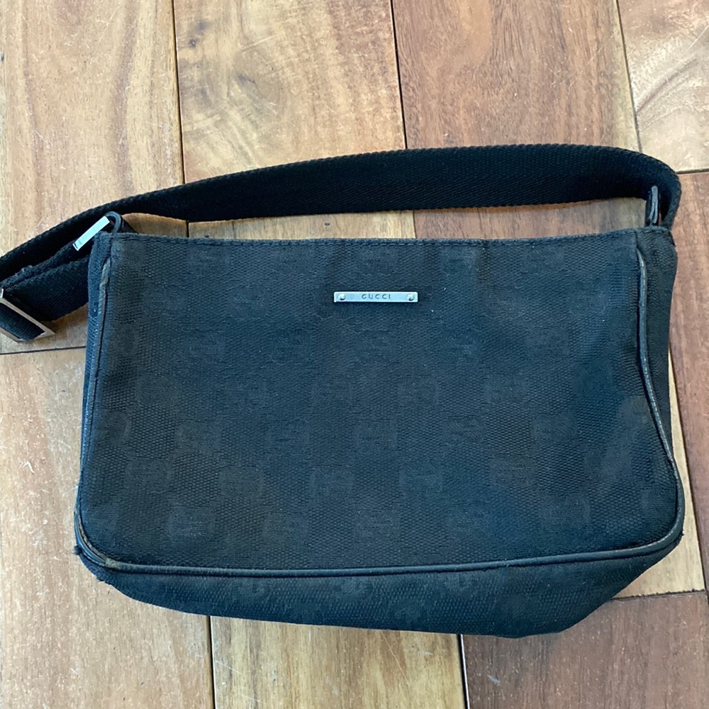 Authentic Gucci purse. Canvas with leather trim.